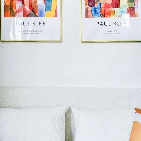 Appartement Proche Mairie Du 14e Arrondissement - V *