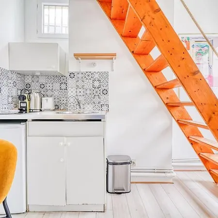 Appartement Proche Mairie Du 14e Arrondissement - V *